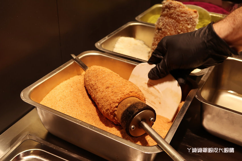 新竹巨城美食推薦樂捲瘋！東歐匈牙利百年甜點煙囪捲來新竹