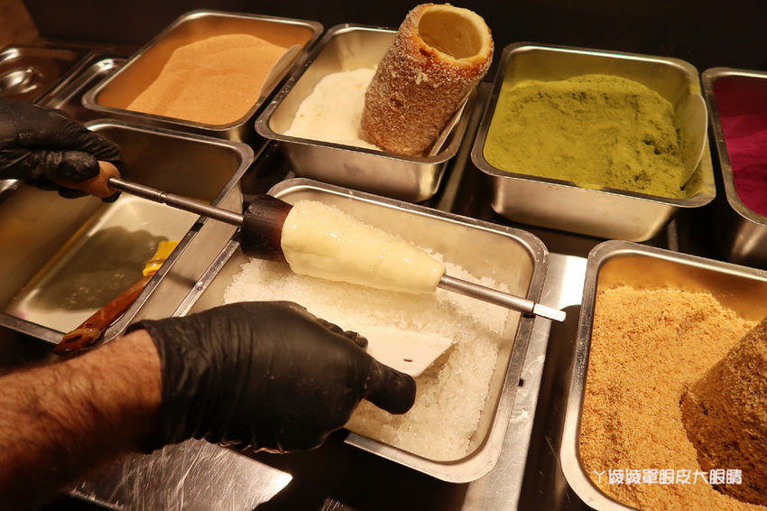 新竹巨城美食推薦樂捲瘋！東歐匈牙利百年甜點煙囪捲來新竹