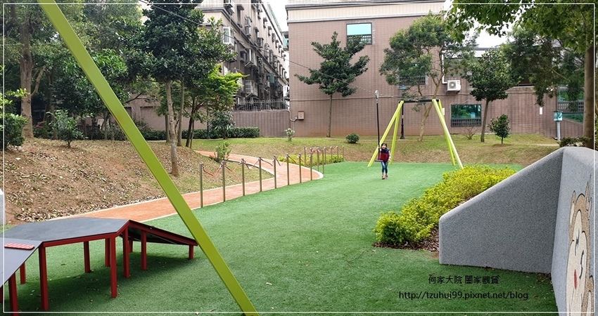 林口一品公園(猴子公園)~特色公園+共融遊戲場+鋼索滑繩+溜滑梯盪鞦韆 15.jpg