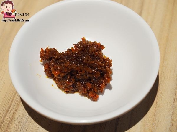 桃園中壢美食-大海豚骨拉麵-肉山叉燒拉麵超驚人，豚骨純正的好味道 (邀約) @民宿女王芽月-美食.旅遊.全台趴趴走