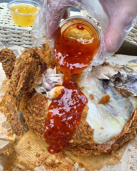 【咔必娜就是炸雞漢堡】宜蘭大學必吃｜超猛爆汁超全雞