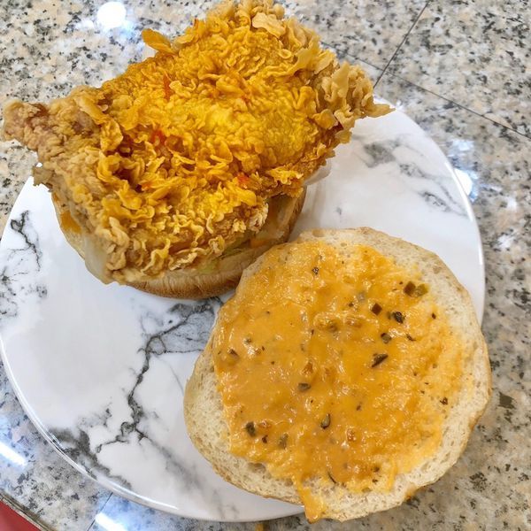 【咔必娜就是炸雞漢堡】宜蘭旅遊必吃炸雞(宜蘭大學旁)