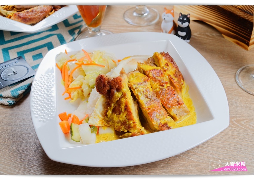 超值五星級平價港式料理,福哥精心食館,前君悅飯店主廚開的茶餐廳~必吃鮮蝦雲吞/豬排XO醬公仔麵/雞蛋仔,捷運南京復興站美食, - 大胃米粒 DAVID & MILLY