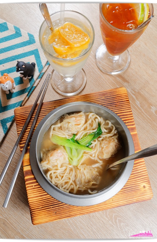 超值五星級平價港式料理,福哥精心食館,前君悅飯店主廚開的茶餐廳~必吃鮮蝦雲吞/豬排XO醬公仔麵/雞蛋仔,捷運南京復興站美食, - 大胃米粒 DAVID & MILLY