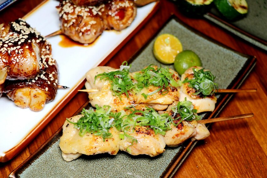 隱身巷弄內的厲害居酒屋.串燒生魚片海鮮都好吃.新北耶誕城周遭美食.板橋居酒屋推薦♥漁網居酒屋♥