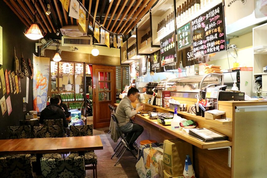 隱身巷弄內的厲害居酒屋.串燒生魚片海鮮都好吃.新北耶誕城周遭美食.板橋居酒屋推薦♥漁網居酒屋♥