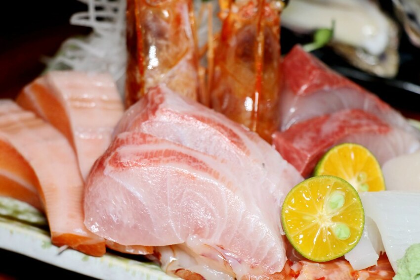 隱身巷弄內的厲害居酒屋.串燒生魚片海鮮都好吃.新北耶誕城周遭美食.板橋居酒屋推薦♥漁網居酒屋♥