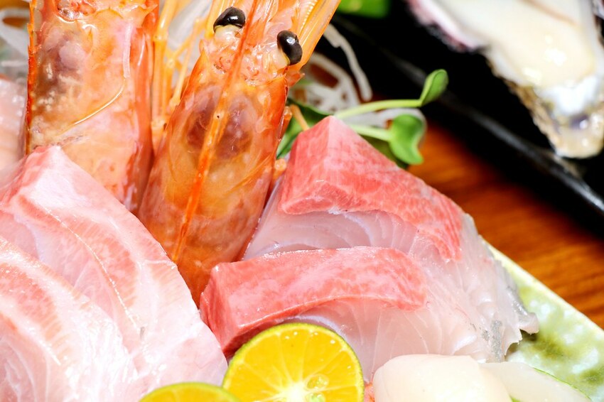 隱身巷弄內的厲害居酒屋.串燒生魚片海鮮都好吃.新北耶誕城周遭美食.板橋居酒屋推薦♥漁網居酒屋♥