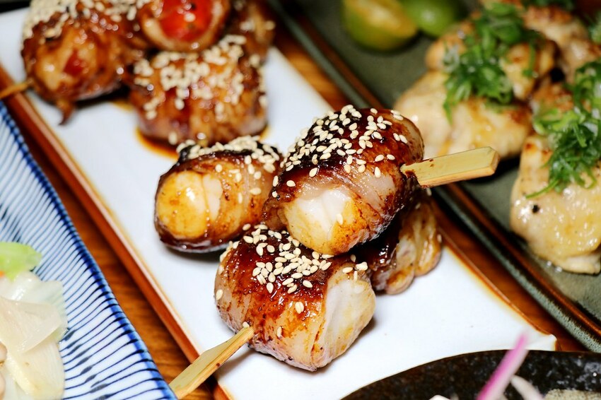 隱身巷弄內的厲害居酒屋.串燒生魚片海鮮都好吃.新北耶誕城周遭美食.板橋居酒屋推薦♥漁網居酒屋♥