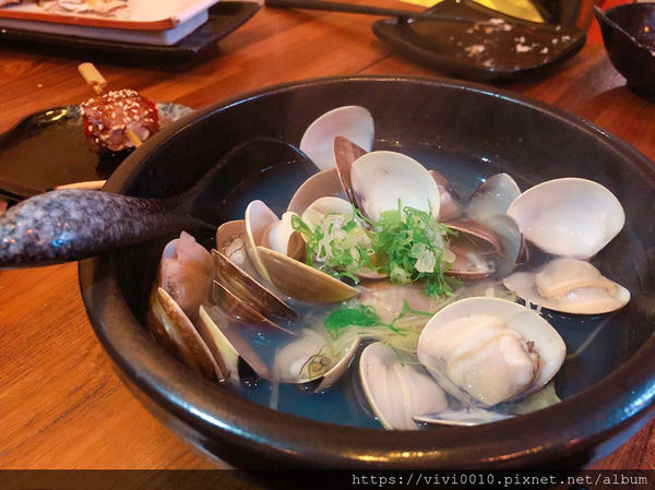圓圓家愛吃貨-《板橋居酒屋》下班後的小確幸，巷子裡的深夜食堂，《漁網居酒屋》，新鮮海味，小酌好去處