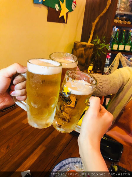 圓圓家愛吃貨-《板橋居酒屋》下班後的小確幸，巷子裡的深夜食堂，《漁網居酒屋》，新鮮海味，小酌好去處