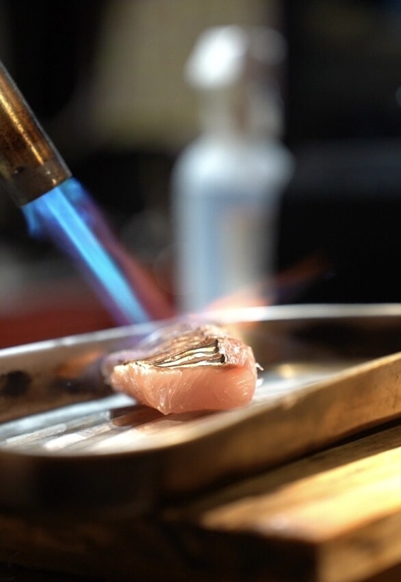 【板橋美食】漁網居酒屋 - 招牌新鮮漁獲料理、創意烤串，還有