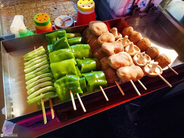 【高雄左營】廣林碳烤 | 瑞豐夜市必吃隱藏美食 滾筒碳烤用心照顧不易焦 好吃夠味香氣十足!