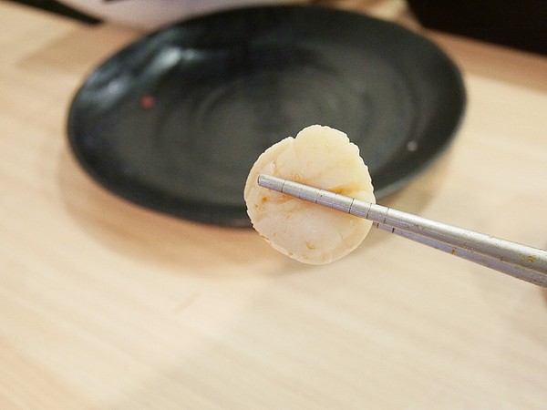 品町幸福鍋物:品町幸福鍋物-台北中山站火鍋 新加坡叻沙湯頭超讚 搭配新鮮海味或是鮮嫩肉片都經典 意麵是必須 吸湯後的風味堪稱一絕