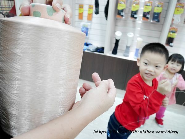 【彰化景點】三宏吉科技紡織體驗館 高科技織品原料紗 遠紅外線機能襪 膠原蛋白被 體驗最新的紡織科技 (4).JPG