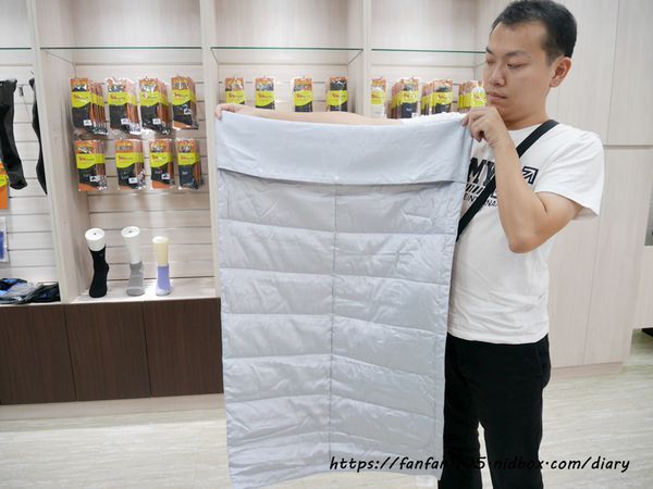 【彰化景點】三宏吉科技紡織體驗館 高科技織品原料紗 遠紅外線機能襪 膠原蛋白被 體驗最新的紡織科技 (3).JPG