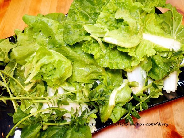 【彰化美食】新農匯神農物流市集 新鮮現採蔬菜 #健康鍋物 #神農鍋物 #藥膳鍋 #小農農產 #彰化火鍋 #彰化景點 (41).JPG