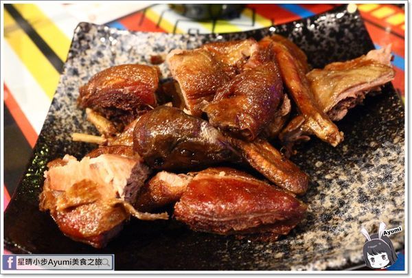 獵宴原住民風味料理音樂餐廳：[食記]►新北樹林區◄獵宴原住民風味料理音樂餐廳、串燒、海鮮通通有每週五、六、日還會有駐唱歌手跟大家一起同歡喔！！！近南樹林車站步行約5分鐘