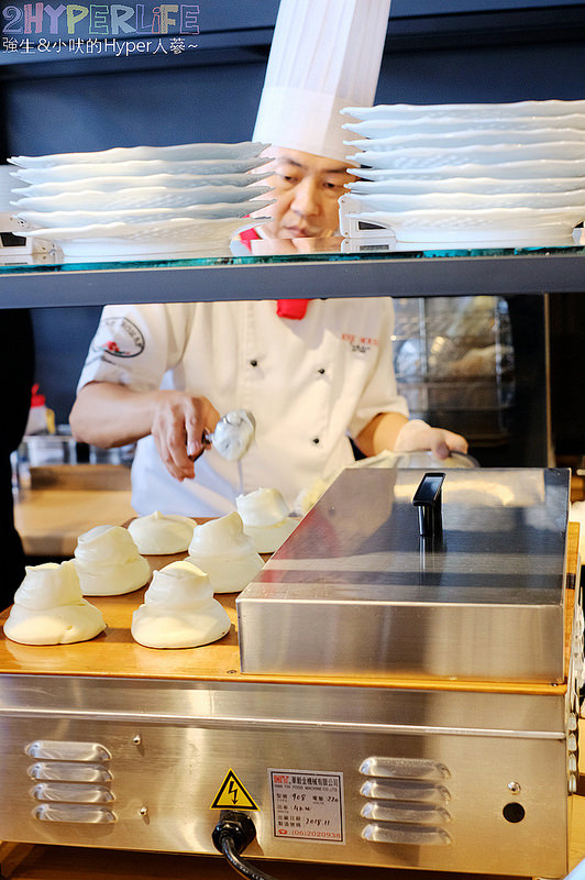 ROSE HOUSE CAFE,三井Outlet,三井Outlet咖啡,三井Outlet美食,三井Outlet誠品生活,古典玫瑰園,古典玫瑰園集團品牌,台中下午茶,台中厚鬆餅,台中咖啡,台中舒芙蕾鬆餅,特厚三層舒芙蕾鬆餅,精品咖啡,舒芙蕾 @強生與小吠的Hyper人蔘~