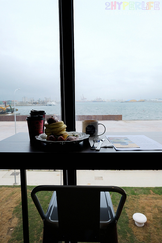 ROSE HOUSE CAFE,三井Outlet,三井Outlet咖啡,三井Outlet美食,三井Outlet誠品生活,古典玫瑰園,古典玫瑰園集團品牌,台中下午茶,台中厚鬆餅,台中咖啡,台中舒芙蕾鬆餅,特厚三層舒芙蕾鬆餅,精品咖啡,舒芙蕾 @強生與小吠的Hyper人蔘~