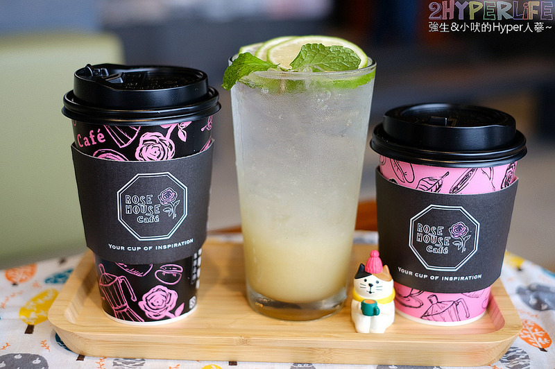 ROSE HOUSE CAFE,三井Outlet,三井Outlet咖啡,三井Outlet美食,三井Outlet誠品生活,古典玫瑰園,古典玫瑰園集團品牌,台中下午茶,台中厚鬆餅,台中咖啡,台中舒芙蕾鬆餅,特厚三層舒芙蕾鬆餅,精品咖啡,舒芙蕾 @強生與小吠的Hyper人蔘~