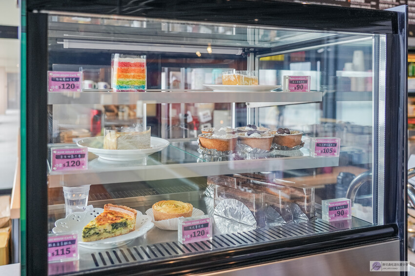 台中市梧棲區景觀咖啡廳,隱於書局的美景與特色舒芙蕾