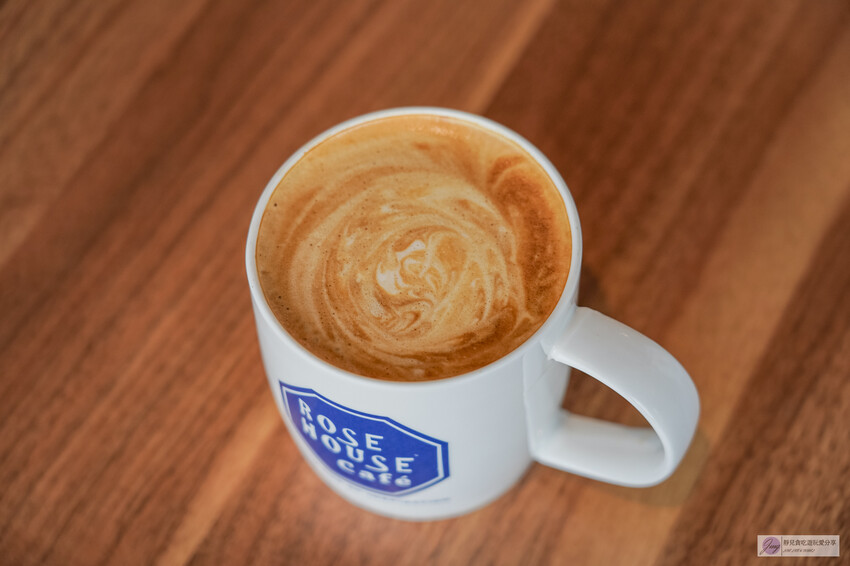 台中市梧棲區景觀咖啡廳,隱於書局的美景與特色舒芙蕾