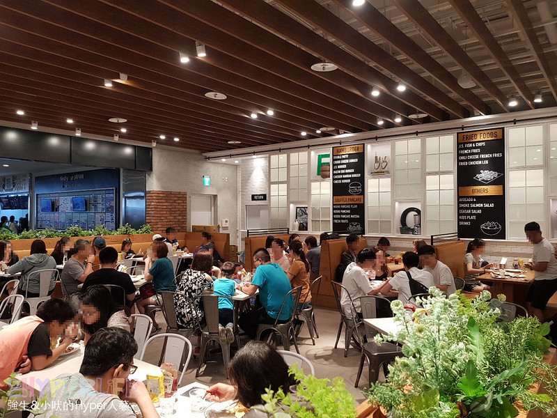 J.S. FOODIES | 台中三井Outlet必吃舒芙蕾鬆餅店，最新推出宇治抹茶生巧克力綿密口感，東京名店一定要吃 @強生與小吠的Hyper人蔘~