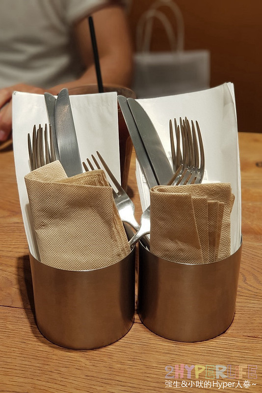 J.S. FOODIES | 台中三井Outlet必吃舒芙蕾鬆餅店，最新推出宇治抹茶生巧克力綿密口感，東京名店一定要吃 @強生與小吠的Hyper人蔘~