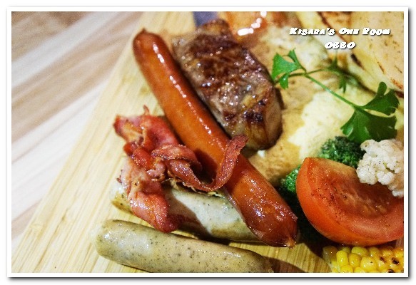 OSSO美式餐廳：新店美食／愛評體驗券．和狗狗一同度過美味的悠閒時光──OSSO美式餐廳