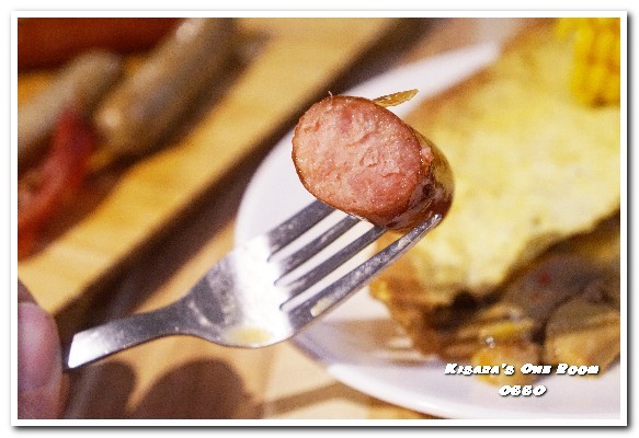 OSSO美式餐廳：新店美食／愛評體驗券．和狗狗一同度過美味的悠閒時光──OSSO美式餐廳