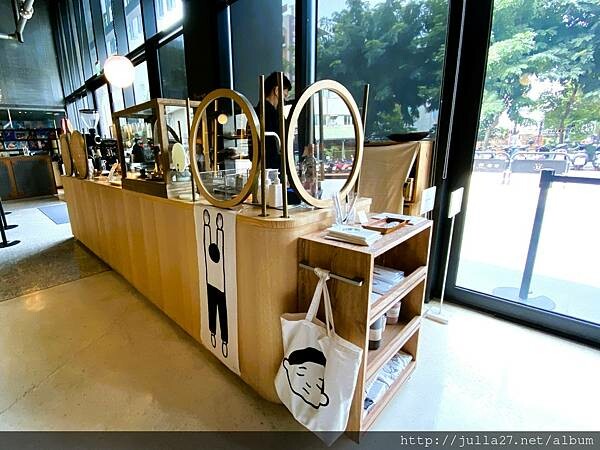 20221029_035321646_iOS-1