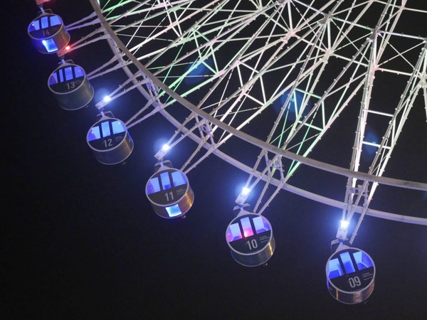 MITSUI OUTLET PARK 台中港(台中三井Outlet):【景點】台中三井Outlet-Mitsui Outlet Park 台中港@梧棲台中港區&梧棲老街 : 8字形的購物街, 價格不是很漂亮,據說未來會有電影院? 建議12/12正式開幕後再去, 目前很多都沒好, 店也關得早, 吃東西更要排到天荒地老