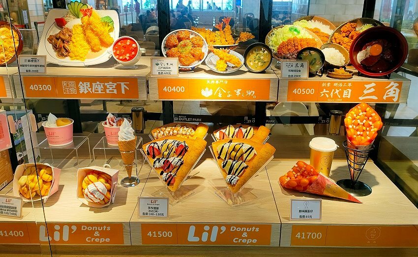 【台中景點】台中三井OUTLET.超過40家美食餐廳+貨櫃市集整理!