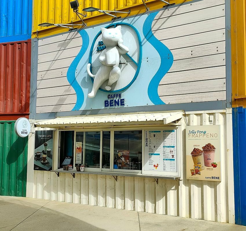 【台中景點】台中三井OUTLET.超過40家美食餐廳+貨櫃市集整理!