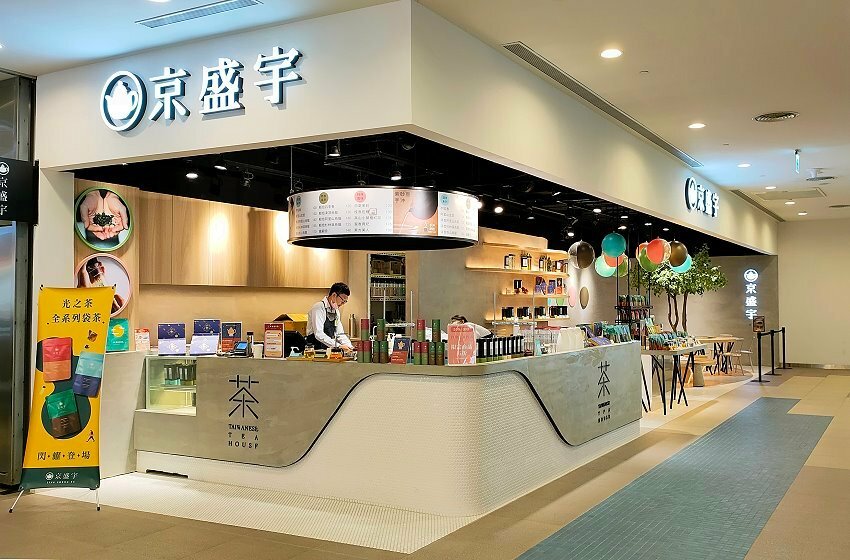 【台中景點】台中三井OUTLET.超過40家美食餐廳+貨櫃市集整理!