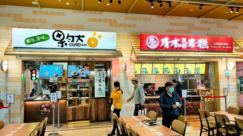 【台中景點】台中三井OUTLET.超過40家美食餐廳+貨櫃市集整理!