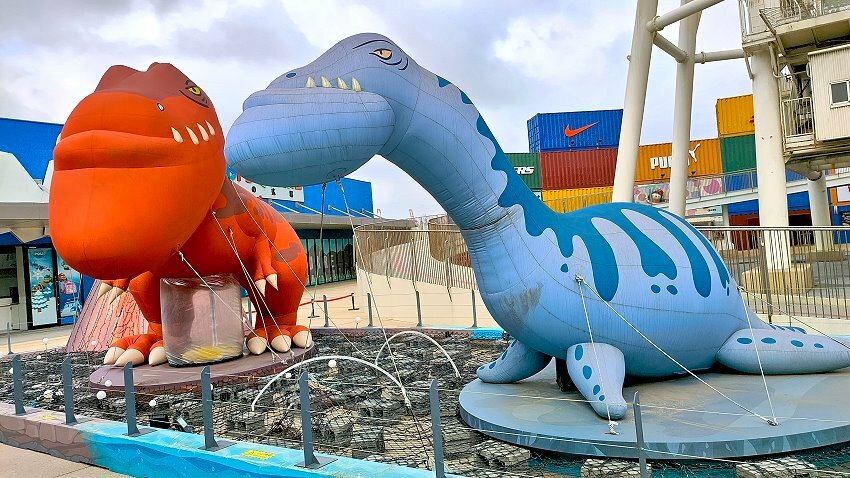 【台中景點】台中三井OUTLET.超過40家美食餐廳+貨櫃市集整理!