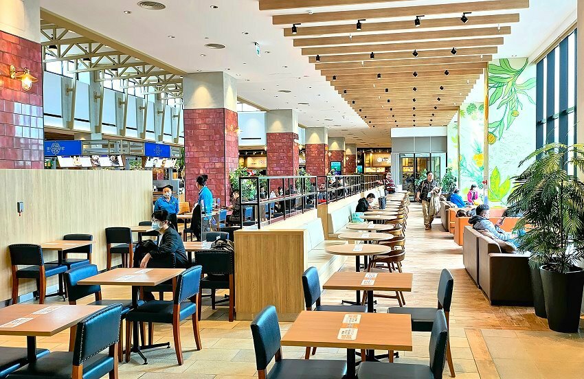 【台中景點】台中三井OUTLET.超過40家美食餐廳+貨櫃市集整理!