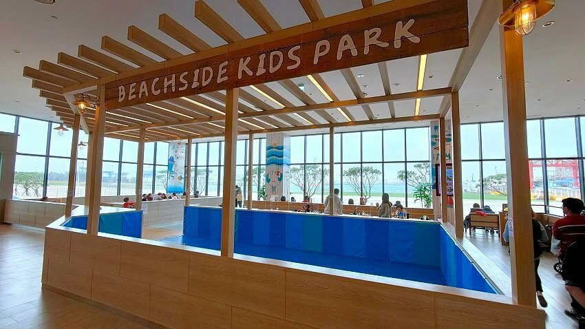 【台中景點】台中三井OUTLET.超過40家美食餐廳+貨櫃市集整理!