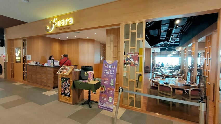 【台中景點】台中三井OUTLET.超過40家美食餐廳+貨櫃市集整理!