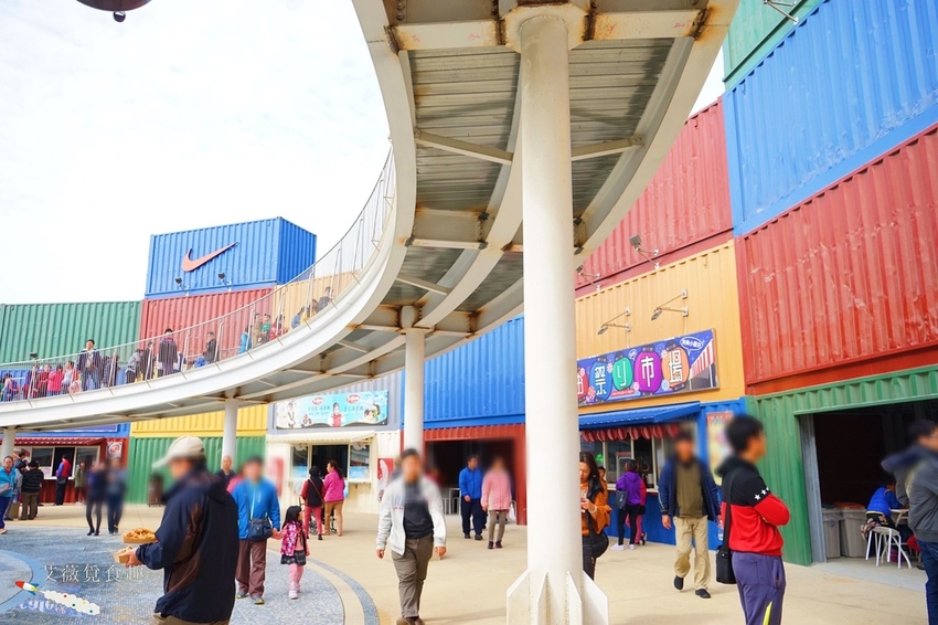 MITSUI OUTLET PARK 台中港 || 台中三井OUTLET全台首座海港摩天輪和海景誠品書店,逛街美食攻略