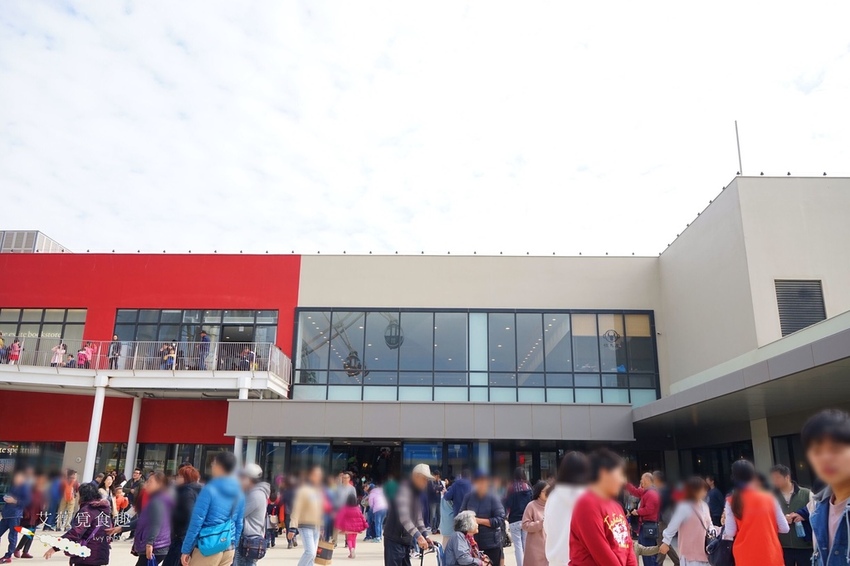 MITSUI OUTLET PARK 台中港 || 台中三井OUTLET全台首座海港摩天輪和海景誠品書店,逛街美食攻略