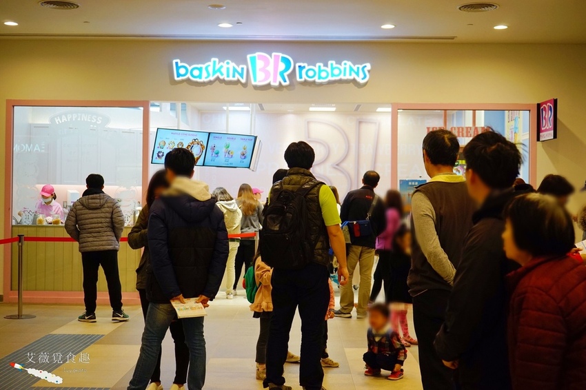 MITSUI OUTLET PARK 台中港 || 台中三井OUTLET全台首座海港摩天輪和海景誠品書店,逛街美食攻略