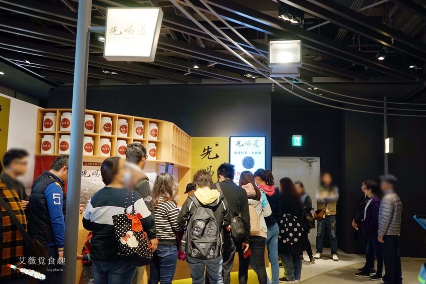 MITSUI OUTLET PARK 台中港 || 台中三井OUTLET全台首座海港摩天輪和海景誠品書店,逛街美食攻略