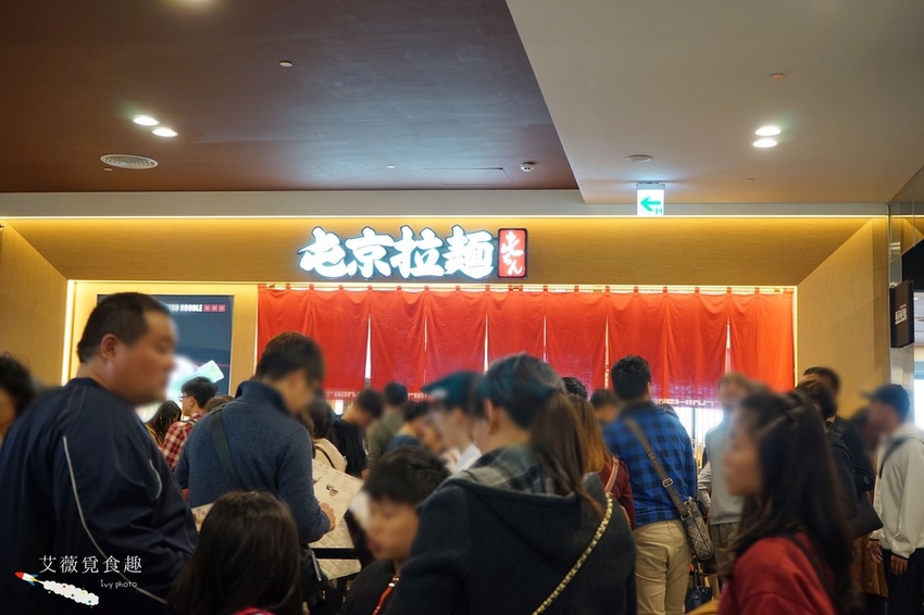 MITSUI OUTLET PARK 台中港 || 台中三井OUTLET全台首座海港摩天輪和海景誠品書店,逛街美食攻略