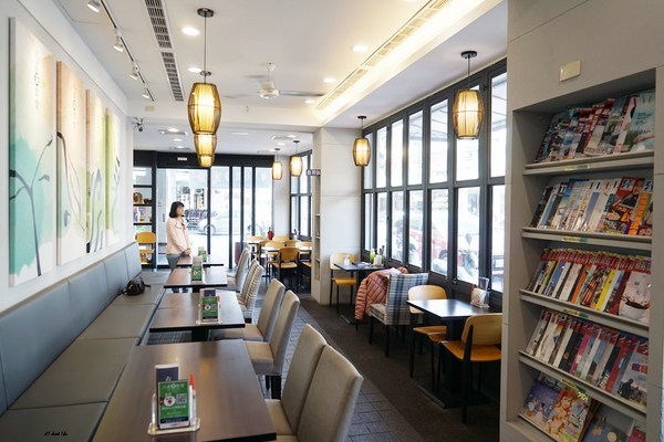 六羨茶食堂(大里東榮店)：CP值超高的復古泡沫紅茶店 內用茶飲25元起 超推點心 炸物 比臉大雞排飯 冬天還有火鍋 六羨茶食堂