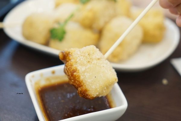 六羨茶食堂(大里東榮店)：CP值超高的復古泡沫紅茶店 內用茶飲25元起 超推點心 炸物 比臉大雞排飯 冬天還有火鍋 六羨茶食堂