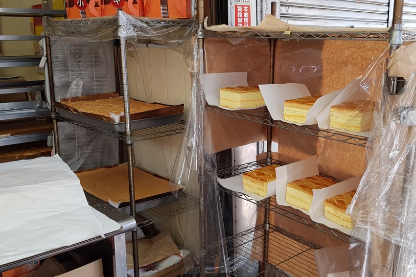 【蓁古早味現烤蛋糕】讓人懷念童年的好滋味 濃濃起司香氣與虎皮蛋糕的完美結合 #嘉義美食 #虎皮起司蛋糕