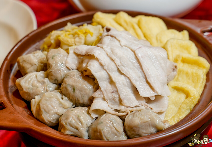 鄧師傅功夫菜高雄在地深耕40年、傳承功夫菜佳餚，把大廚功夫佳餚帶回家過好年、團圓圍爐輕鬆開飯 - 跟著尼力吃喝玩樂＆親子生活